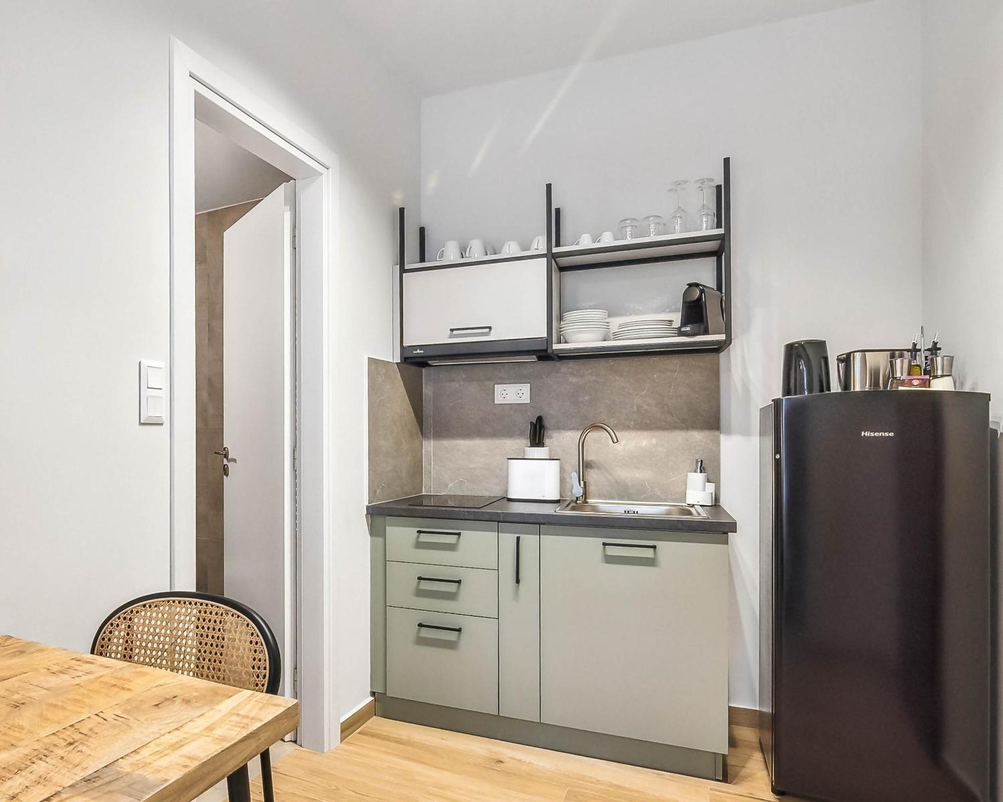 Limehome Athens Solonos City Center Экстерьер фото